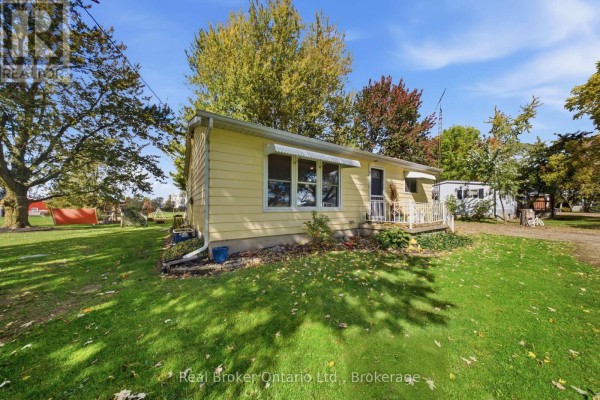 Kitchen - 7480 Rd 164, North Perth, ON N0G1B0 Photo 3