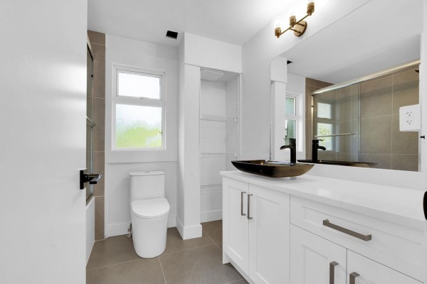 7489 Maple Street, Mission, BC V2V3N8 Photo 5