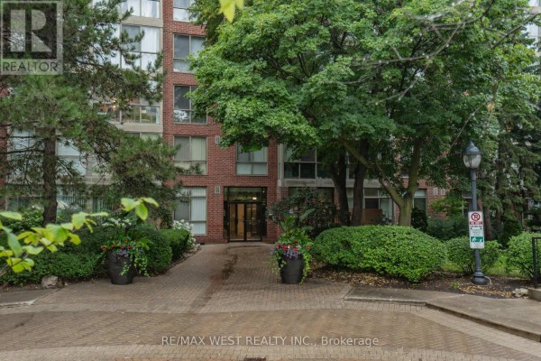 749 - 24 Southport Street, Toronto, ON, photo 2