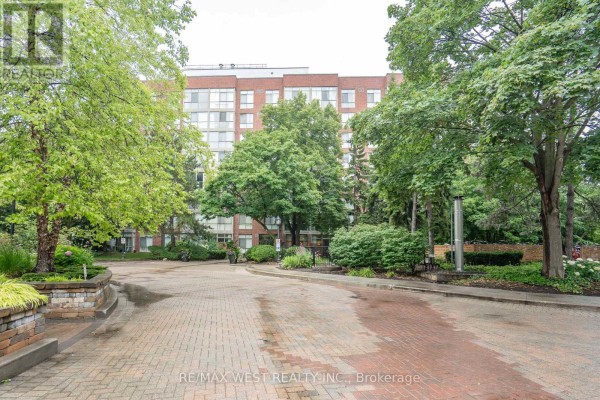 749 - 24 Southport Street, Toronto, ON, photo 3
