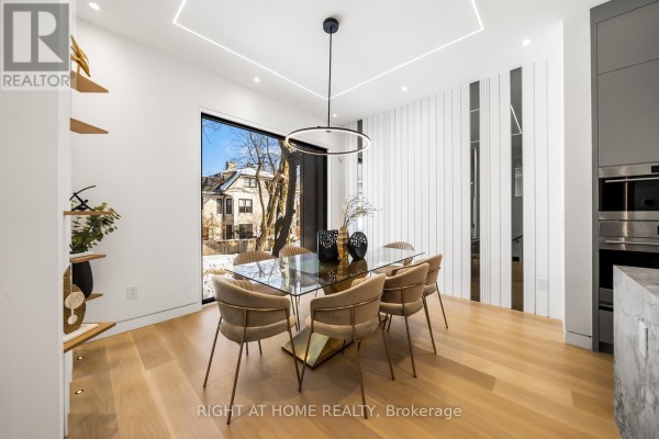 74b Rathnelly Avenue, Toronto, ON M4V2M6 Photo 4