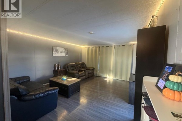 3pc Bathroom - 75, 851 63 Street, Edson, AB T7E0A2 Photo 3