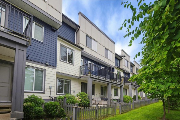 75 15665 Mountain View Drive, Surrey, BC V3Z0W8 Photo 2