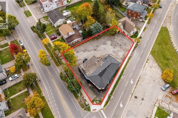75-79 Erie Avenue, Brantford, ON N3S2G1 Photo 3