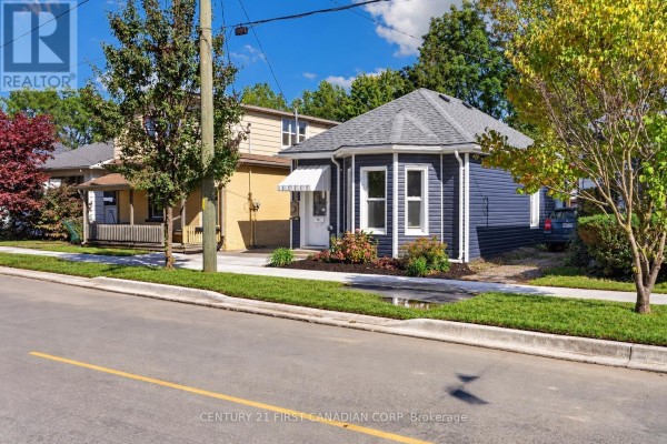 Residential for sale at 75 Alma Street, St  Thomas, ON - MLS® EEe7Gz