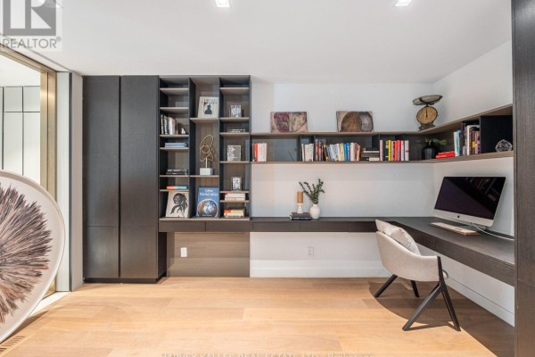 Recreational, Games room - 75 Ardwold Gate, Toronto, ON M5R2W1 Photo 5