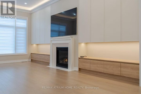 Dining room - 75 Carnegie Drive, Oakville, ON L6H7C5 Photo 4
