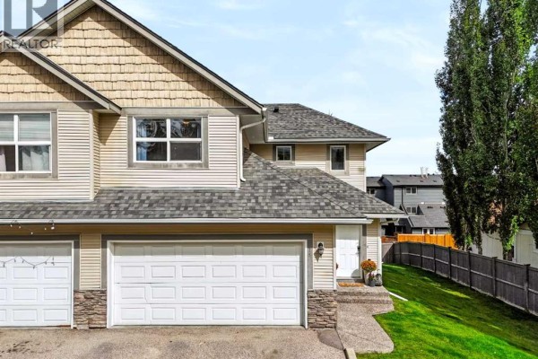 Kitchen - 75 Cedarwood Lane Sw, Calgary, AB T2W6J3 Photo 3