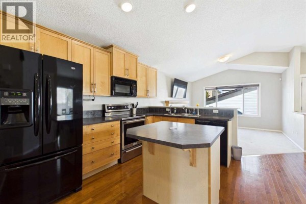 Primary Bedroom - 75 Everglen Road Sw, Calgary, AB T2Y5E9 Photo 4