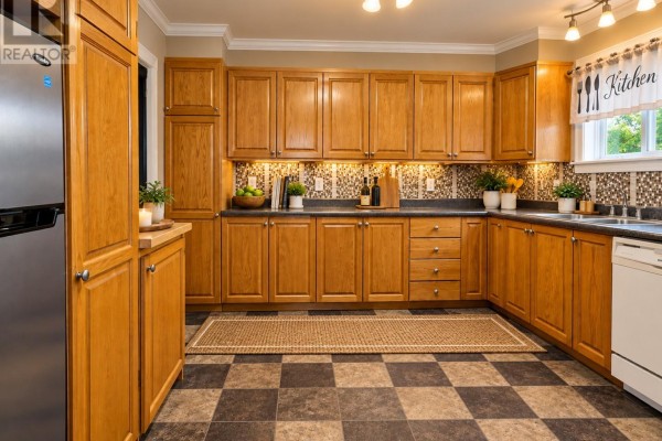 Bath (# pieces 1-6) - 75 King Street, Grand Falls Windsor, NL A2B1H2 Photo 5