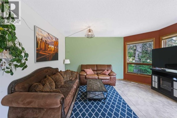 Dining room - 75 Manyhorses Drive, Rural Rocky View County, AB T3Z1A1 Photo 5