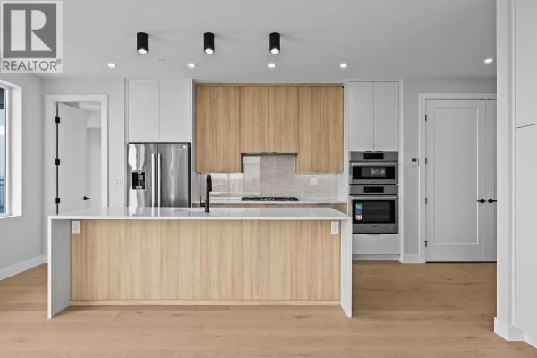 Kitchen - 75 Predator Ridge Drive Unit# 602, Vernon, BC V1H1G4 Photo 5