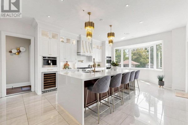 Pantry - 75 Rachelle Court, Vaughan, ON L4L1A6 Photo 5