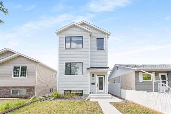 75 Regal Avenue, Winnipeg