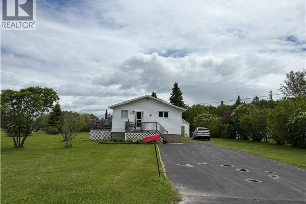 75 Rue Des Chalets, Pointe Verte, NB, photo 2