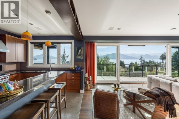 75 Tidewater Way, Lions Bay, BC V0N2E0 Photo 3