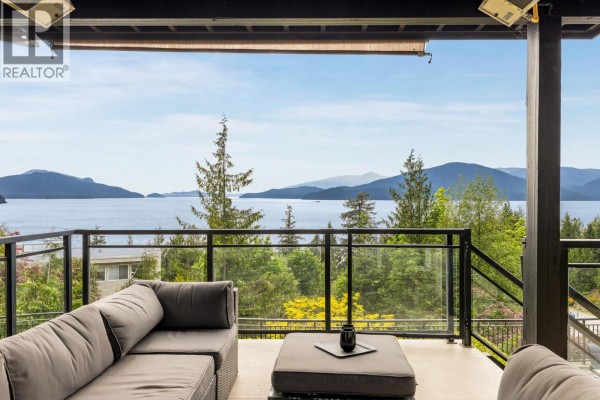75 Tidewater Way, Lions Bay, BC V0N2E0 Photo 4
