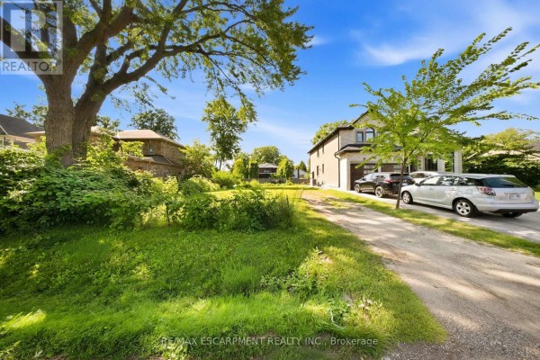 75 Troy Street, Mississauga, ON L5G1S6 Photo 5