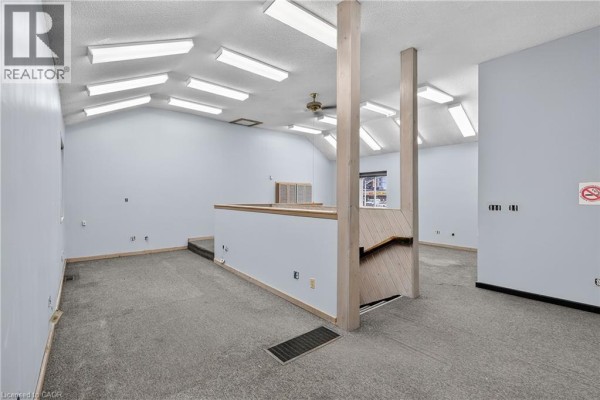 75 Young Street, Hamilton, ON, photo 3