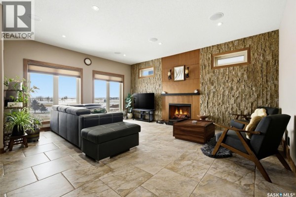 7502 Lilac Place, Regina, SK, photo 3