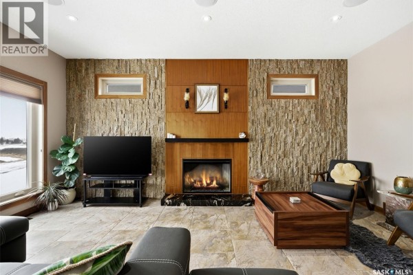 Kitchen/Dining room - 7502 Lilac Place, Regina, SK S4Y0B3 Photo 4