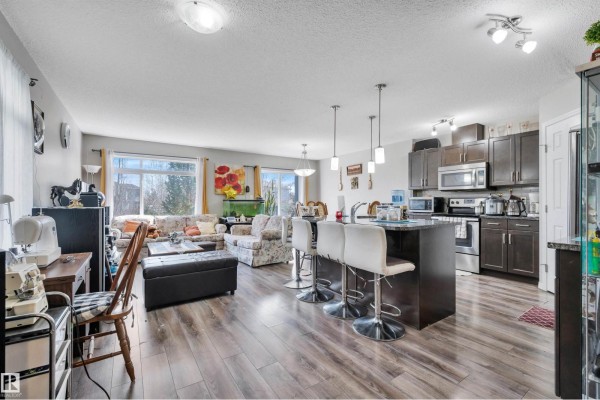 Kitchen - #31 7503 Getty Gate Ga Nw, Edmonton, AB T5T4S8 Photo 3