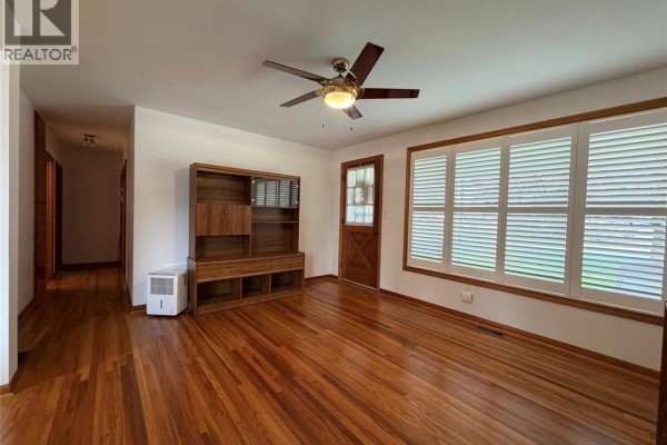Recreation room - 751 Albert Street, Wallaceburg, ON N8A1Y8 Photo 5