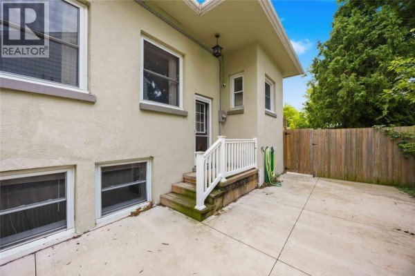 4pc Bathroom - 751 Ross Avenue, Sarnia, ON N7T1K4 Photo 2