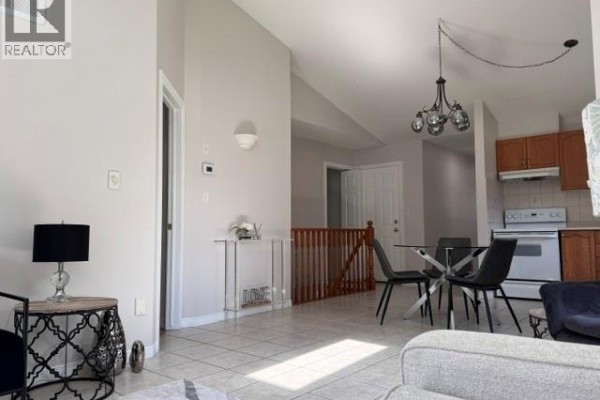 751 Rymal Road W Unit# 16, Hamilton, ON, photo 2
