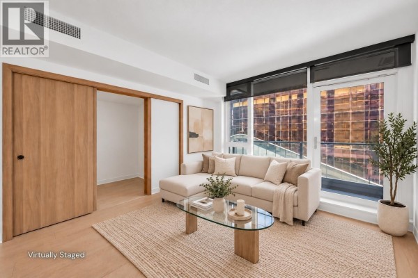 752 38 Smithe Street, Vancouver, BC V6B0P3 Photo 3