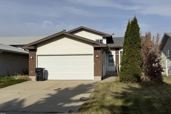 7520 152b Av Nw, Edmonton