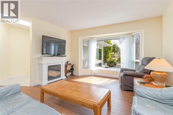 Primary Bedroom - 753 Soriel Rd, Parksville, BC V9P1B5 Photo 5