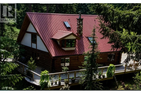 754 Burrill Road, Galiano Island, BC, photo 2