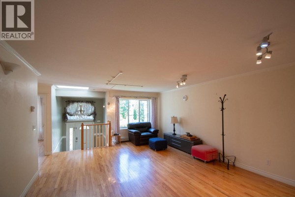 7546 12th Avenue, Burnaby, BC V3N2K1 Photo 4