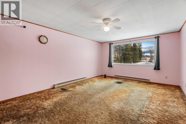Laundry room - 755 Michel Creek Road, Sparwood, BC V0B2G1 Photo 5