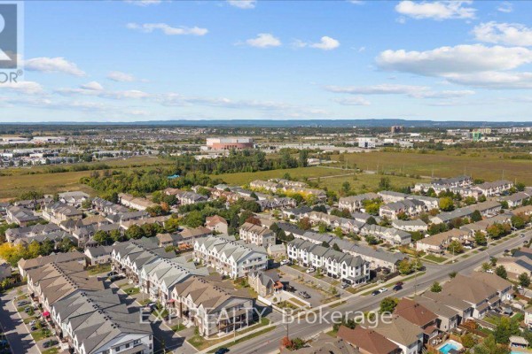 756 Kinstead Private, Ottawa, ON K2S3B3 Photo 5