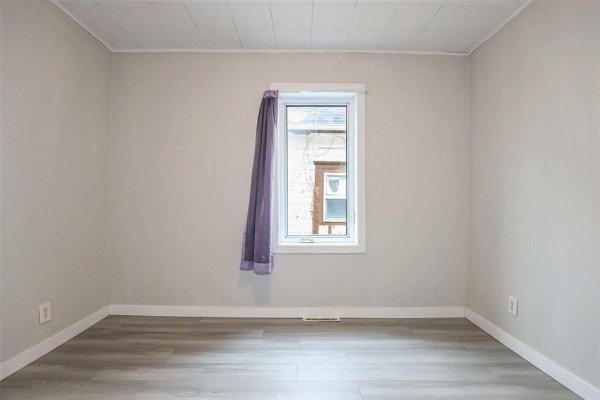 Bedroom - 756 Manitoba Avenue, Winnipeg, MB R2W2H5 Photo 2