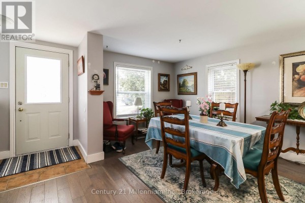 Primary Bedroom - 756 Quebec Street, Midland, ON L4R1E8 Photo 5