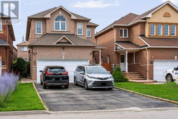 7562 Magistrate Terrace, Mississauga, ON L5W1L3 Photo 2