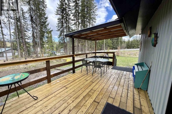 7562 Womack Road, 100 Mile House, BC, photo 3