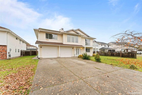 7565 123a Street, Surrey, BC V3W9P6 Photo 2