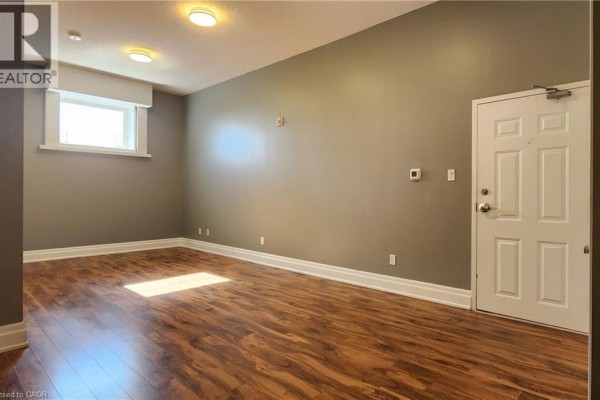 757 King Street E Unit# 204, Cambridge, ON, photo 3