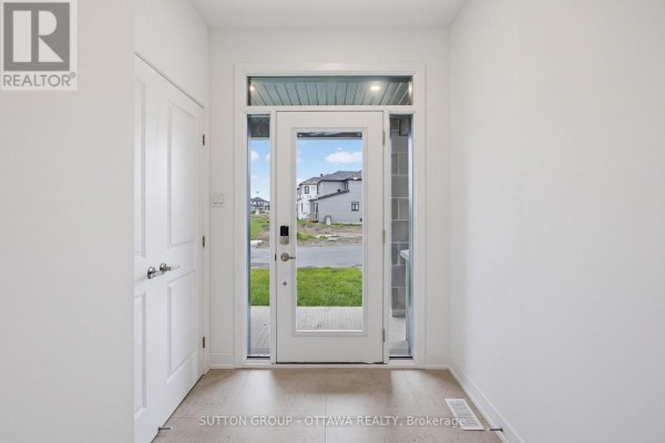 758 Horned Owl Avenue, Ottawa, ON K4M0S2 Photo 2