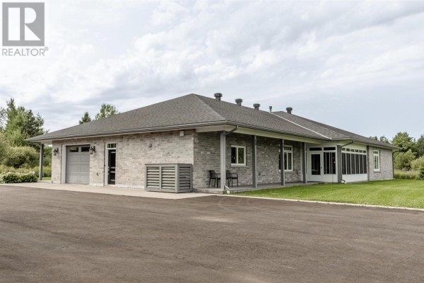 758 Leighs Bay Rd, Sault Ste  Marie, ON, photo 2