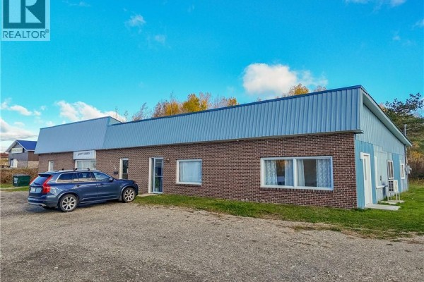 758 Route 105, Nackawic, NB E6G1V5 Photo 2