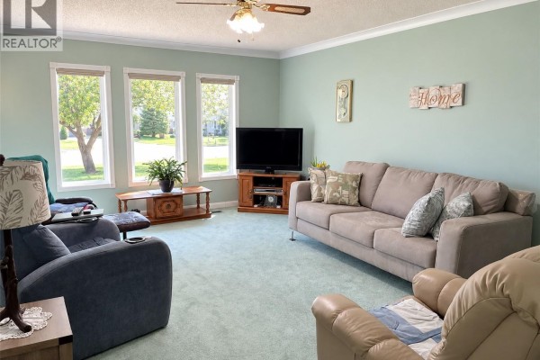 Foyer - 758 Saskatchewan Avenue, Milden, SK S0L2L0 Photo 3