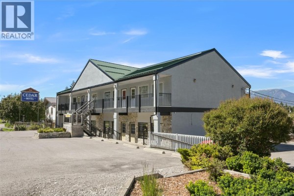 7585 Main  West Street, Radium Hot Springs, BC V0A1M0 Photo 4