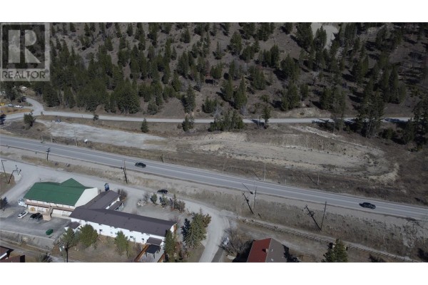 7585 Redstreak Road, Radium Hot Springs, BC V0A1M0 Photo 4