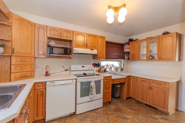 759 5th Avenue, Rivers, MB R0K1X0 Photo 4