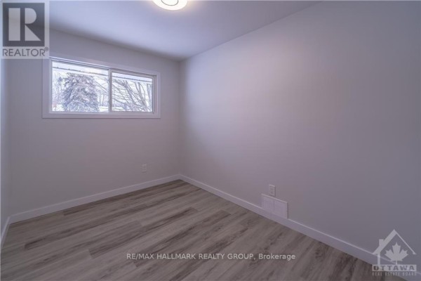 Bedroom - 759 Adams Avenue, Ottawa, ON K1G2Y1 Photo 5